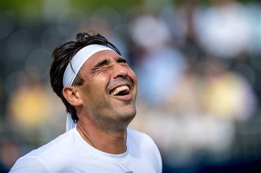 Čuveni Bagdatis pričao o Đokoviću: "Ima problem sa zadnjom ložom, ali ga kontroliše, sa druge je planete"