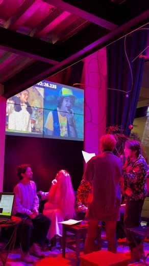 to jste nečekali, co? ať už neverending story nebo galaxie přání, dustin a suzie příště vyprodaj eden 🎶 #strangerthings #neverendingstory #dabing @Klářiny tipy