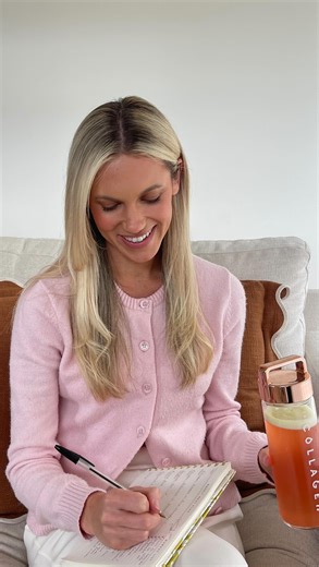 💫 5 Reasons to Choose Beautiful Energy Over Standard Energy Drinks Our resident Dietitian Millie breaks down exactly why Beautiful Energy is changing the game when it comes to clean energy ⚡💖 ✨ Caffeine from green coffee beans — no synthetic caffeine here. 🍬 Less than 1g of sugar — no crazy spikes, no crash. 💅 Hydrolysed collagen — for glowing skin, strong hair nails. 🧠 L-Theanine L-Taurine — calm focus and sharp alertness, minus the jitters. 🍊 Vitamin C — supports natural collagen product