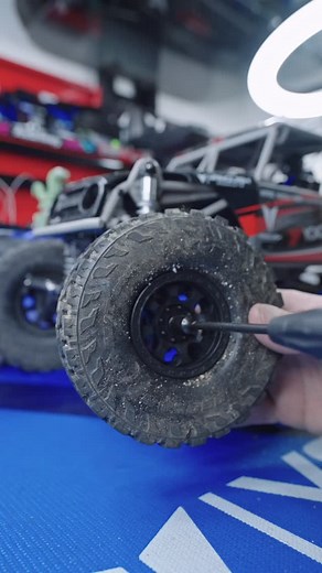 It’s what’s inside that counts! All RTR vehicles from Vanquish now include machined ring and pinion gears in the axles. “Machined” means more durability and longer life, for those bound-up situations you may find yourself in on the rocks! Take advantage of our Black Friday offer on the H10 Optic RTR, in both Sparco and Yokohama liveries and experience the best RTR Trail buggy on the market, from the inside out! #vanquishproducts #vanquishh10optic | Vanquish Products