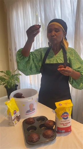 Muffin Baking with Snowflake: Win 5L of Muffins!