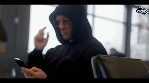 Chris Williamson flew to Mexico for an extreme blood-cleaning treatment he hoped would be his silver bullet.Intra-jugular line. Full blood volume filtered 15 times. Body heated to 41°C (105°F) to force out mold, EBV, spike proteins, and hidden infections.Science nugget: Controlled hyperthermia stresses heat-sensitive pathogens (like EBV, Borrelia, and certain viruses), causing them to release toxins while improved oxygenation and filtration help remove them and reduce systemic inflammation. This