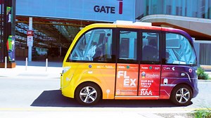 Book a free ride and experience our driverless shuttle during these holidays! FLEX bookings 👉 👉 https://bit.ly/36s4syD | Flinders University