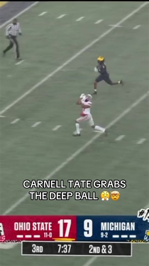 BUCKEYES were BALLING in the SNOW 💪😤 #football #michigan #ohiostate #cfb #carnelltate