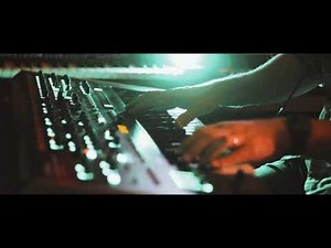 And the living weep | Roland System 8 Jupiter 8 plug-out demo