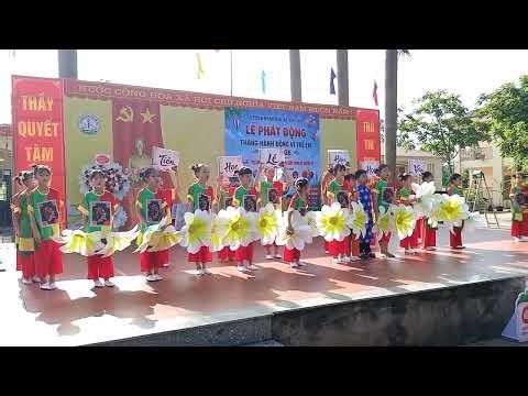 Liên Khúc Bài Học Đầu Tiên và Bụi Phấn / Khối 3 Tiểu Học Kim Xá