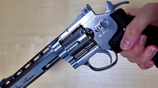 【军火展示】丹·韦森（Dan Wesson）6mm BB弹左轮手枪