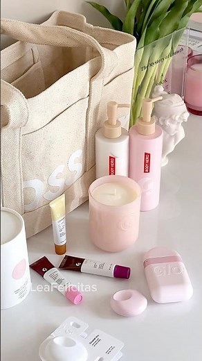 Not the lip balms 😭💩 ‪@Glossier‬ haul #makeup #unboxing #asmr #satisfying