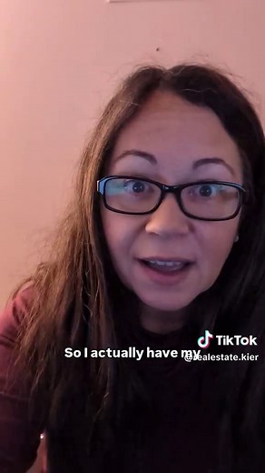 Does ChatGPT believe in Santa?? I asked ChatGPT if Santa was real... Here's what she thinks! and yes, she has an opinion 🎅 #chqtgpt #funwithai #learnai