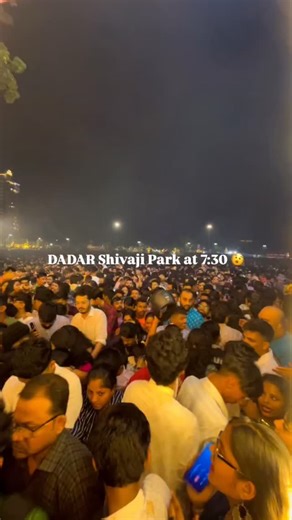 6.9K views · 633 reactions | Biggest Diwali Show ✨ VC : @jayakatenxone #mumbaiguide_ #dadar #diwali #fireworks #show #mumbai #foryou #dadarmumbaikar | Mumbai Guide | Facebook