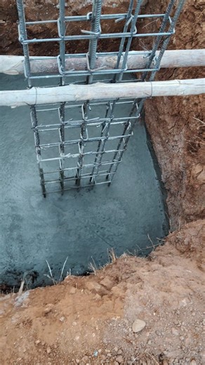 RKS CONSTRUCTION | How to pour Concrete Footing Basics: Pouring and Finishing a Strong Foundation In this video, we provide a detailed, step-by-step... | Instagram