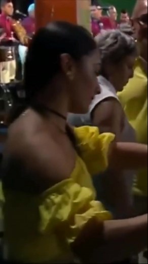 El Lamento de Tu Voz: La Típica Cumbia