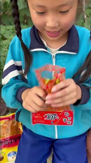 Bạn đã ăn món ăn nhẹ nào sau đây khi còn nhỏ? #SNACKS# dải cay# món ăn vặt hoài niệm