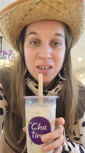 I decided to put on my clothes in reverse, grab a cow girl hat, and have some fun surprising my real estate clients in Saskatoon for Halloween! YEEEE HAAAAAWWWW - Come check out house parties and smoothies on PART 2 of my Halloween tour 🤠 | Brittany Marie Smith