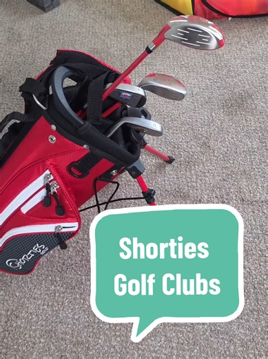 The perfect golf set for kids! @Shorties Golf #golfclubs #kidsgolf #familygolf #toddlergolf #golfequipment