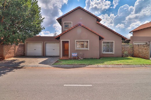 4 Bedroom Townhouse for sale in Benoni Central - Benoni - Property24