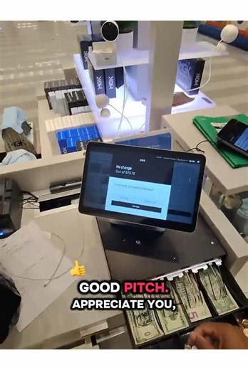 🚨 TWIN CITIES — I’M HIRING NOW! 🚨 📍 SHOE MGK — MALL OF AMERICA If you’re in Minneapolis, St. Paul, Bloomington, or anywhere in the Twin Cities and you’re confident, outgoing, and ready to MAKE MONEY — I’m looking for you! 💰🔥 You’ll be doing exactly what you see me doing in this video: talking to customers, demonstrating our shoe-cleaning products & CLOSING SALES. 👟💵 💰 COMMISSION-BASED 💵 TIPS 🏆 BONUSES 📈 The better you sell, the more you can make 🔥 Training provided I NEED 4 PEOPLE AS