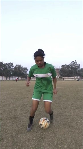 Smooth Scissors Skill ⚽🔥Fast footwork,Cleancontrol#ScissorsSkill #Football #Footwork #Shorts