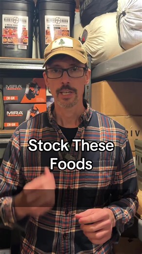 Peppers SHOULD stock these 5 foods to help them survive in emergency situations. They are long lasting with an impressive shelf life, and have plenty of health benefits. #prepper #food #survival #tactical #mindset
