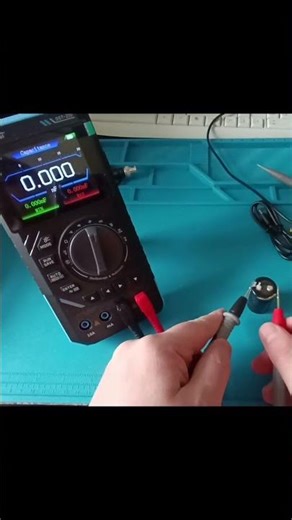 Измерение 🔍 емкости конденсатора с помощью мультиметра FNIRSI DST-210