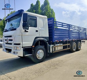 [Hot Item] Sinotruk HOWO Heavy Duty Stake Steak Flatbed Tow Bed Body Side Rail Transport Truck