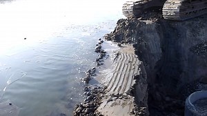 Deere 330c LC - Dewatering 2020 www.heavypartshub.com #miri #sabah #sarawak #perak #terengganu #MIMAROPA #ZamboangaPeninsula #CARAGA #earternvisayas #Davao #northmaluku #centralsulawesi #eastkalimantan #northsulawesi #southkalimantan #hydraulicpump #earthmoving #tractor #backhoe #agriculture #excavator #grader #backhoe #earthworks #construction #heavyequipment #dumptruck #concrete #frontloader #backhoe #skidsteer #engineering #construction #heavyequipment #crane | Heavy Parts Hub - Heavy Equipme