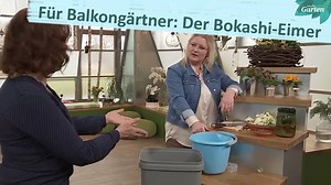 18K views · 213 reactions | Auch ohne Garten kann man aus Küchenabfällen wertvollen Dünger für den Balkonkasten oder Zimmerpflanzen herstellen. Das geht mit einem Bokashi-Eimer - einem Mini-Komposter, der auf jeden Balkon passt und nicht stinkt. ➡️ mdr.de/s/bokashi | MDR Garten | Facebook