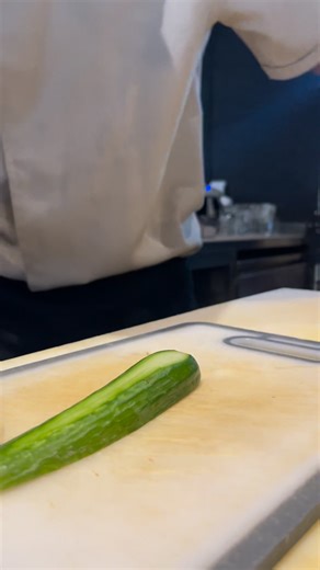 30K views · 166 reactions | เบสิคการใช้มีด 勒 Basic knife use 勒 #chef #reelsvideoシ #skills #art วุฒิชัย โสดา | Aum Wudthichai Soda | Facebook