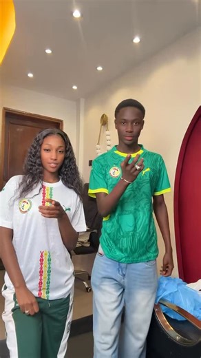 Madjiguene série fasséma on Instagram: "#viral #foryou #pourtoi #foryoypage #senegal #galsen #sénégalaise #humour #dance mon babe❤️"