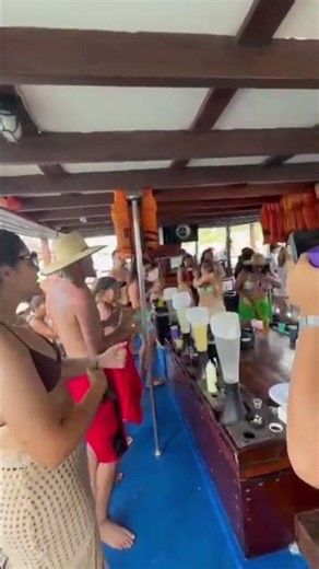 Arraial do Cabo-RJ Passeio de Barco com OPEM BAR & OPEM FOOD com Dudu Guia de Turismo (22) 999036917