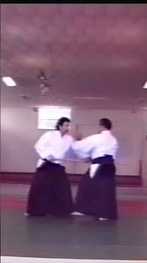 岩間合氣道- M. SAITO and P. CORALLINI: Jo Dori. Italy 1990. #aikido #岩間合氣道 #aikikai #iwamaryu