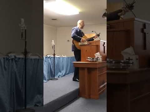 GREAT SINGING BY PASTOR BARRY SPEARS 10-6-2020