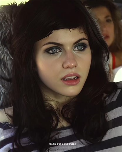 Just look at her eyes 👀😍#eyes #alexandradaddario #ytshorts