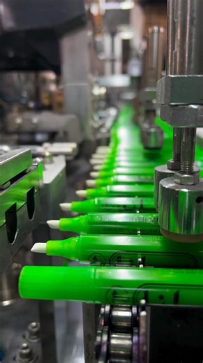 Fully automated assembly line capping marker pens | GIGadgets