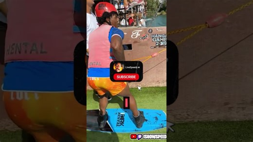 iShowspeed体验水上滑行，直接甩个狗吃屎