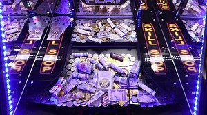 Today I play the Brand New coin pusher, and have a once in lifetime win! Coin Pusher & Poker? | Joshua Bartley