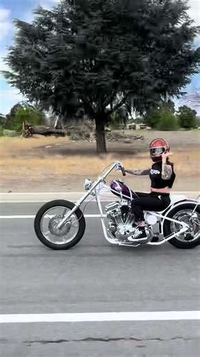 Started with a crusty old motor, turned it into this beautiful chopper #womenwhoride #harleydavidsonlifestyle #motorcyclesoftiktok #motorcycletiktok