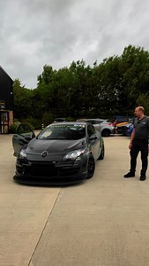 How epic is this Megane? Truly insane 🏁 #megane #mégane #meganers #renaultsport #becauseracecar #car #renaultclassic #becauseracecar | Beaniesport