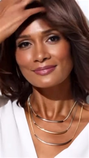 Tracey "Africa" Norman is an American fashion model, and the first African-American trans woman model to achieve prominence in the fashion industry. #TraceyNorman #transmodel #lgbtqcommunity #lgbtqia #model #clairol | Jeff Waters