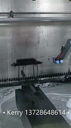 7 Axis Robotic Painting Machine Spray Operation View