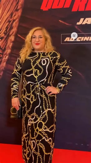 Terrafemina on Instagram: "🎬✨ Marilou Berry à l’avant-première de « L’homme qui rétrécit ». Un film dans lequel Jean Dujardin incarne un personnage qui commence à rétrécir inexorablement après une étrange exposition, et doit survivre dans un monde devenu gigantesque et dangereux. #marilouberry #avantpremiere #cinema #abacapress"