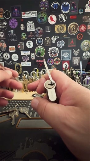 Picked, then had to unbind the core. #lockpicker #lockpicking #covertentry #locksport #lockpicks