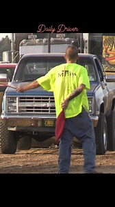 187K views · 4.5K reactions | Doing Square Body things. #dailydriven #squarebody #chevy | 4x4 Gas Pulling Trucks | Facebook