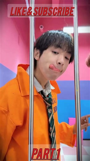 दो लड़के जेल के 😁 #funny #anime #shortsfeed #cosplay #cutekids #video #shorts #duet #joker #onepiece