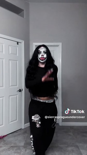 Sisi Halloween: Sierra Sprague's Spooky Clips