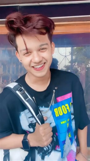 "রিয়াজের ভিডিও মানে এনার্জি তে ভরপুর।🕺🥰 ! Riyaz Er Dance.💃#Riyaz#tiktok #dance #cute #riifam#shorts