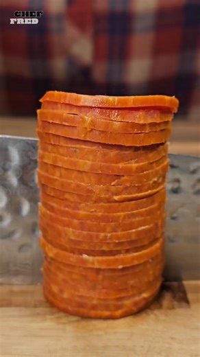 180K views · 2.2K reactions | Meat The Calzone That Speaks Fluent Italian!  #calzone #pizza #meatlovers #pizzalover #italian #italianfood #dominos #pizzatime #pizzahut #calzones #fyp | Cookingwlthfred | Facebook