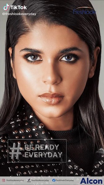Hi Freshlook Bestie, pasti kamu penasaran kan apa yang bikin penampilan kamu saat pakai softlens Freshlook Colorblends tetap terlihat cantik alami?! Yuk simak penjelasannnya💕✨ #BeReadyEveryday #LookFreshwithFreshlook #FreshlookID #softlens #softlensrekomendasi