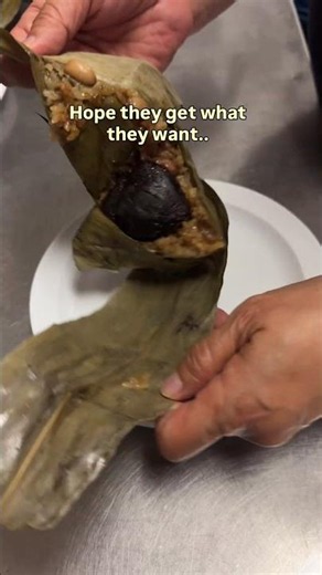 How to eat Zongzi (Steamed Sticky Rice Dumpling)