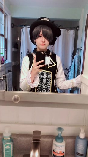 Ciel Phantomhive Cosplay Showcase featuring Yume100